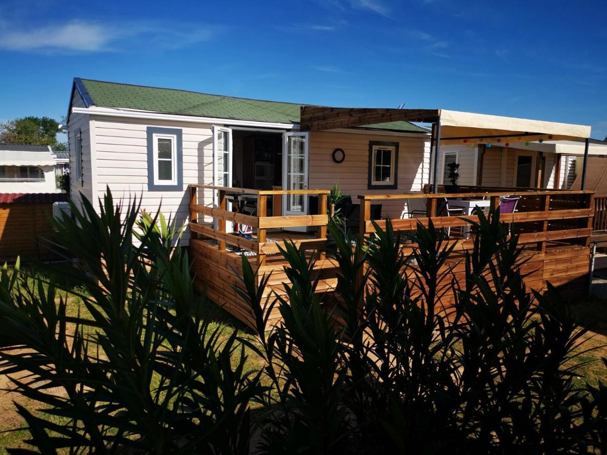Cocoon Mobil Home แซงเตกูลฟ์ ภายนอก รูปภาพ